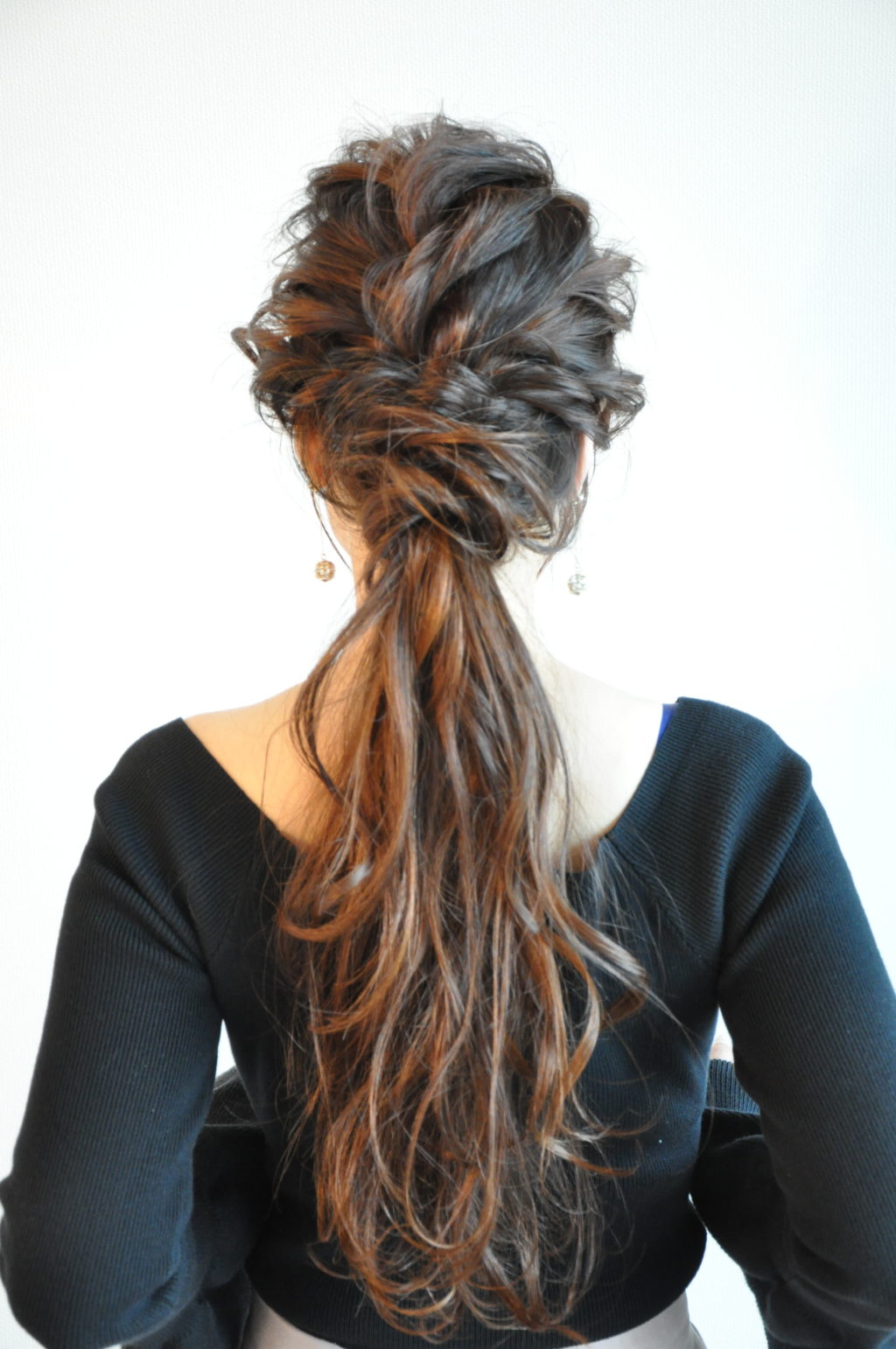 ヘアアレンジ 大人のポニーテール 結婚式や二次会でも可愛い